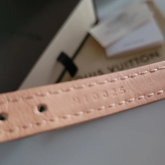 Authentic Louis Vuitton Vernis Belt Style Bracelet In Like New Condition! - Picture 3 of 8